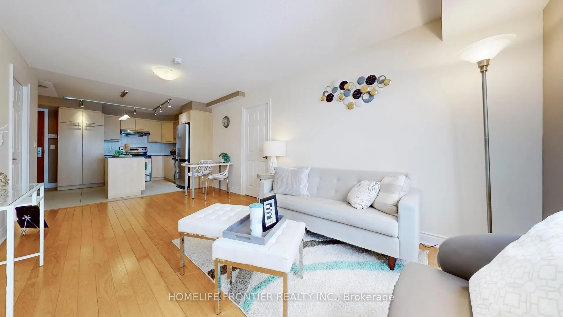 Photo 2 of Unit 908, 37 Galleria Parkway, Markham, Commerce Valley — HOMEH
