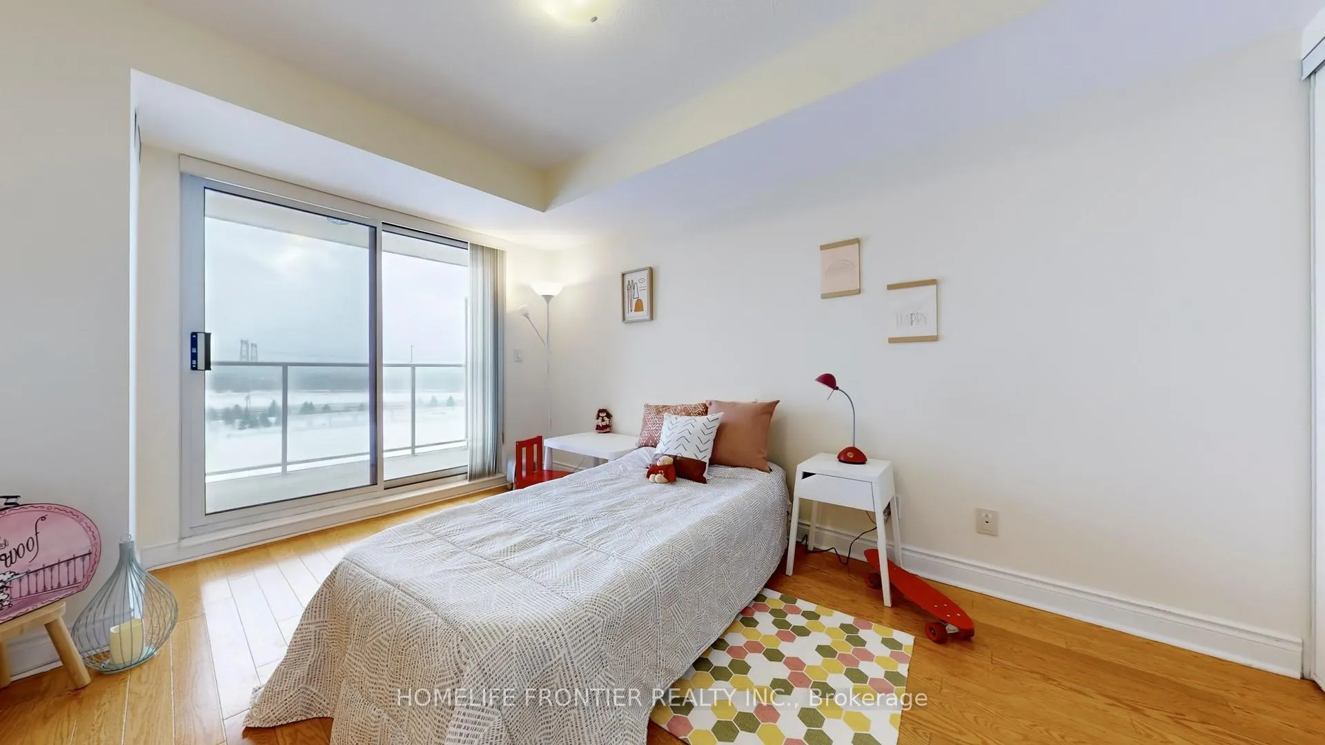 Photo 11 of Unit 908, 37 Galleria Parkway, Markham, Commerce Valley — HOMEH