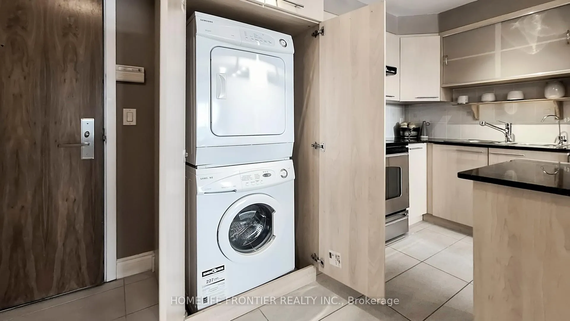 Photo 15 of Unit 908, 37 Galleria Parkway, Markham, Commerce Valley — HOMEH