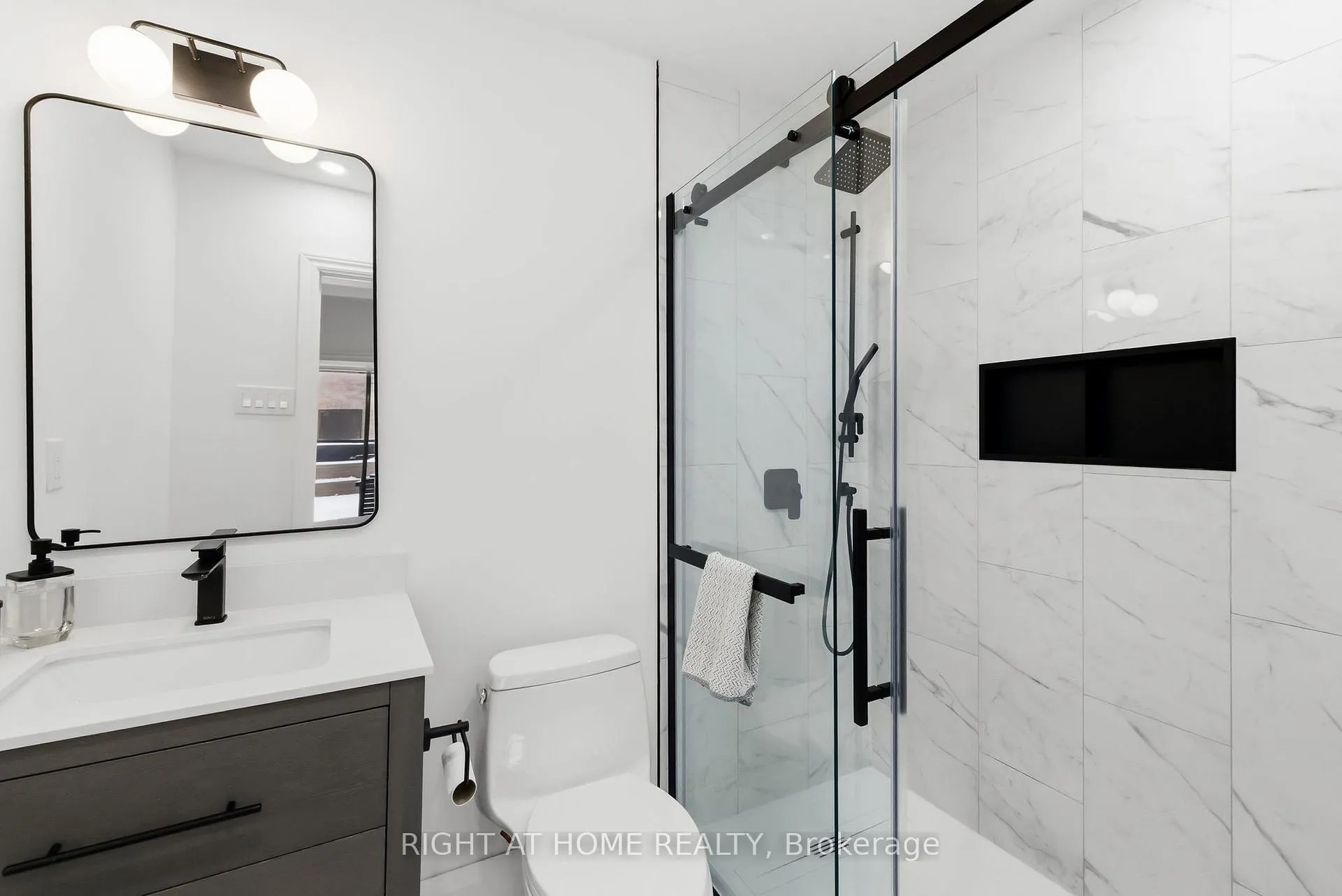 Photo 35 of 87 Barrister Avenue, Whitby, Pringle Creek — HOMEH