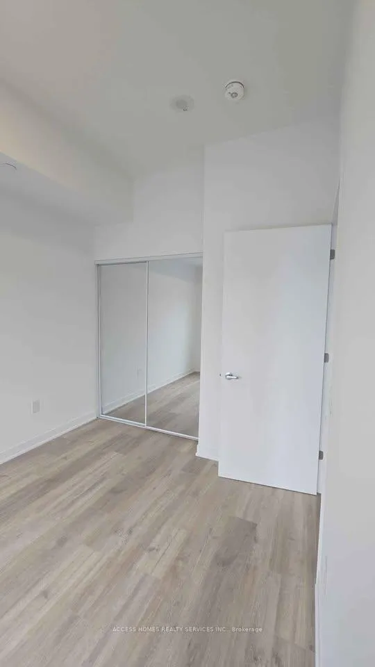 Photo 7 of Unit 408, 10 All Nations Drive, Brampton, Northwest Brampton — HOMEH