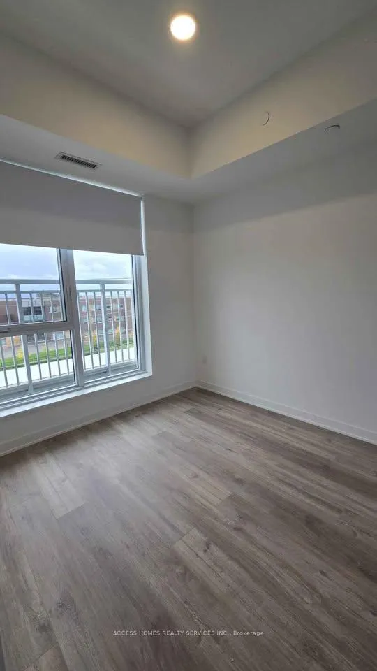 Photo 8 of Unit 408, 10 All Nations Drive, Brampton, Northwest Brampton — HOMEH