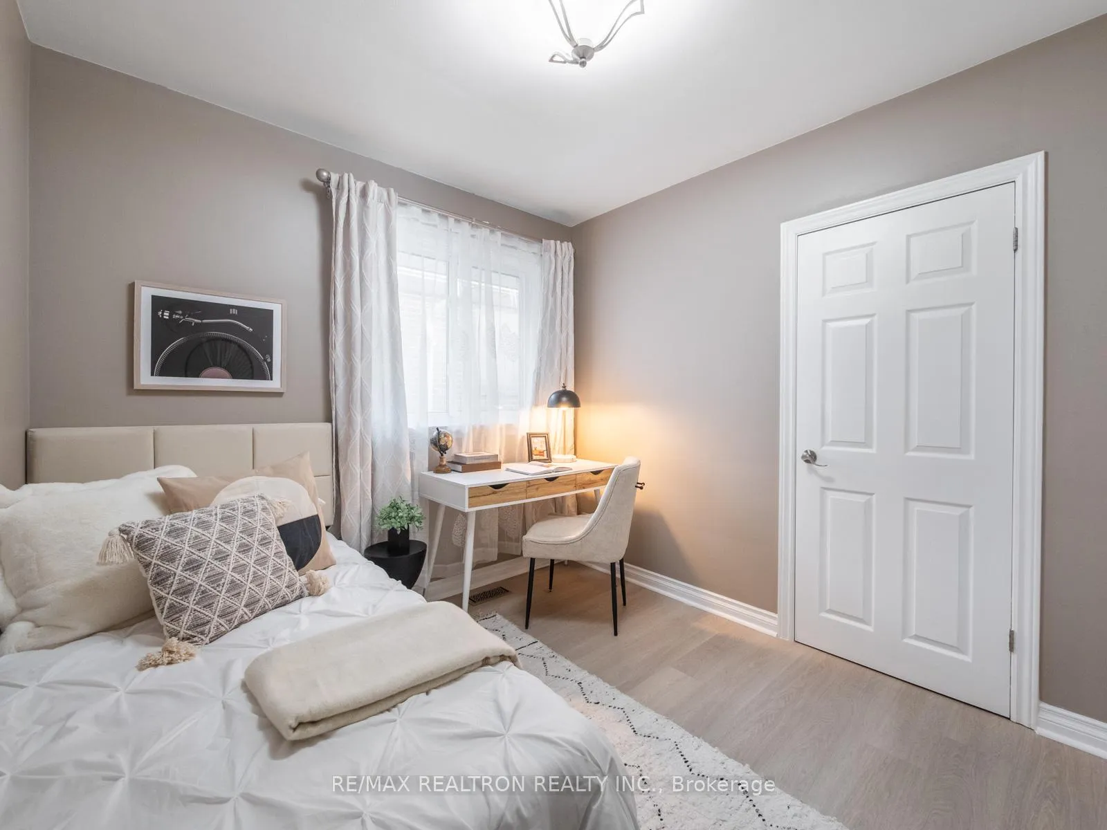 Photo 18 of 6 Minnowburn Street, Scarborough, Tam O'Shanter-Sullivan — HOMEH