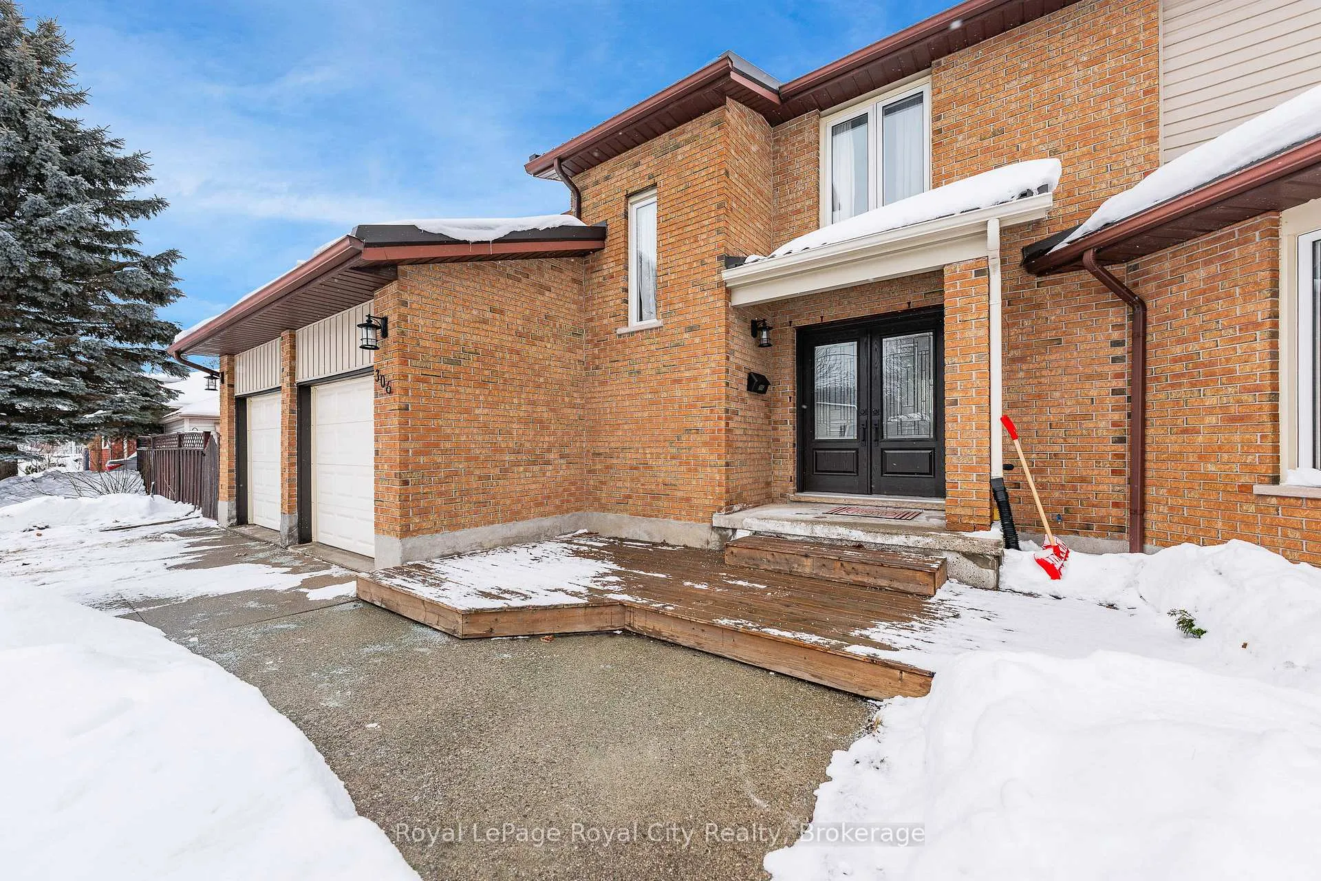 Photo 2 of 306 Imperial Road S, Guelph, Willow West/Sugarbush/West Acres — HOMEH