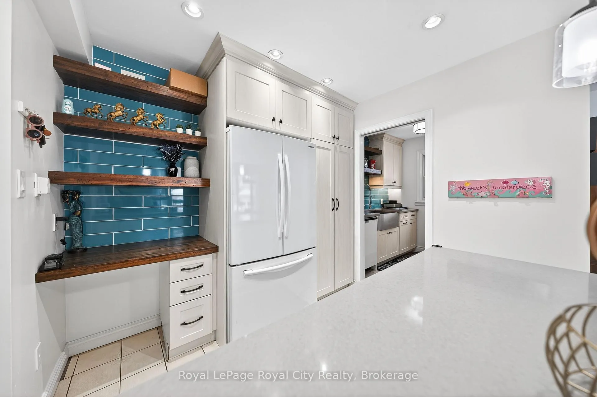 Photo 11 of 306 Imperial Road S, Guelph, Willow West/Sugarbush/West Acres — HOMEH