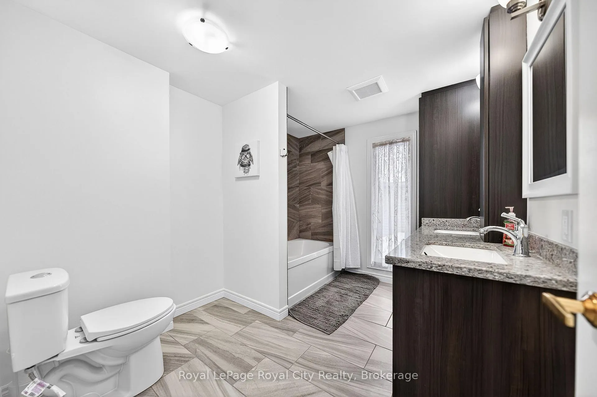 Photo 29 of 306 Imperial Road S, Guelph, Willow West/Sugarbush/West Acres — HOMEH