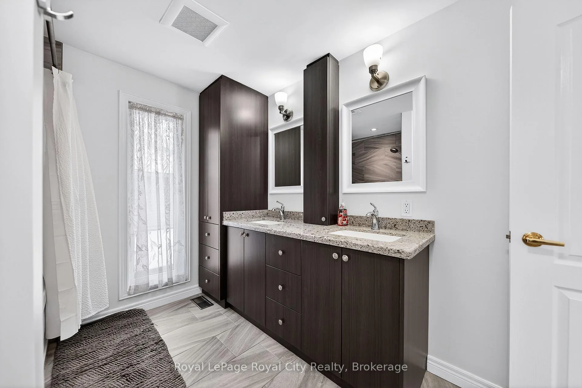 Photo 30 of 306 Imperial Road S, Guelph, Willow West/Sugarbush/West Acres — HOMEH
