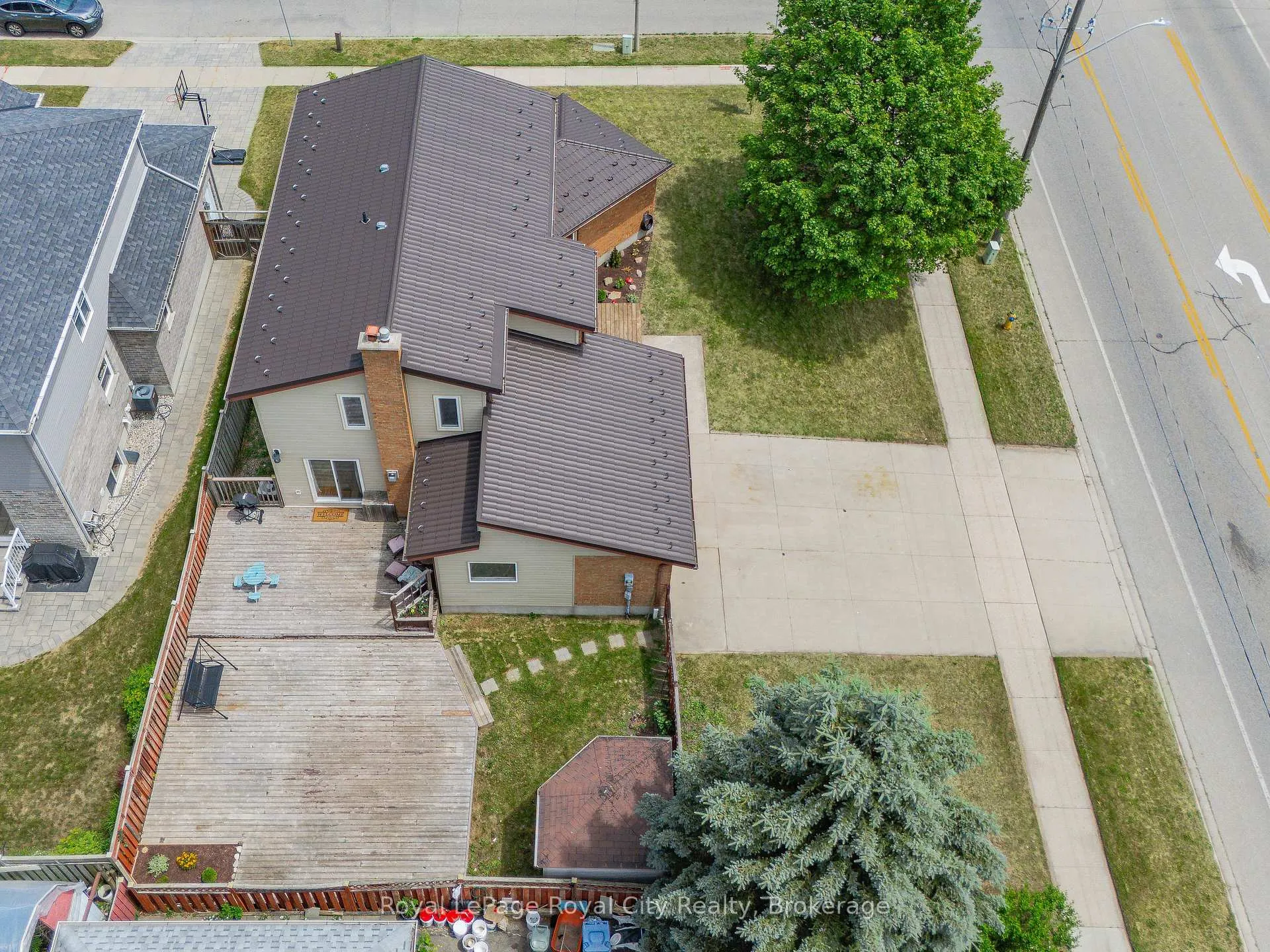 Photo 41 of 306 Imperial Road S, Guelph, Willow West/Sugarbush/West Acres — HOMEH