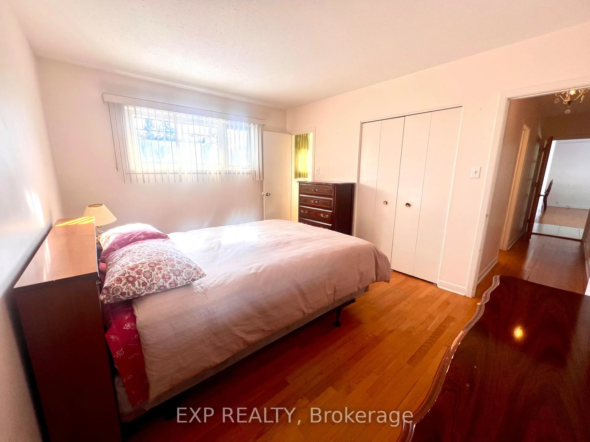 Photo 21 of 20 Wallford Way, Ottawa, City View/Skyline/Fisher Heights/Parkwood Hills — HOMEH
