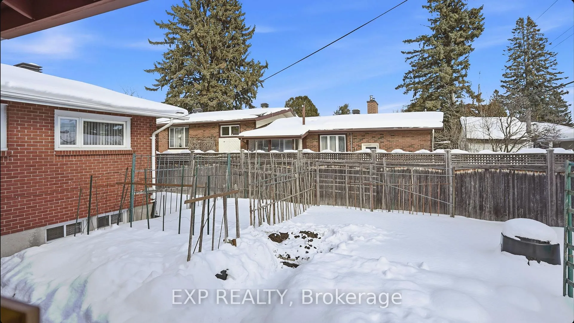Photo 37 of 20 Wallford Way, Ottawa, City View/Skyline/Fisher Heights/Parkwood Hills — HOMEH