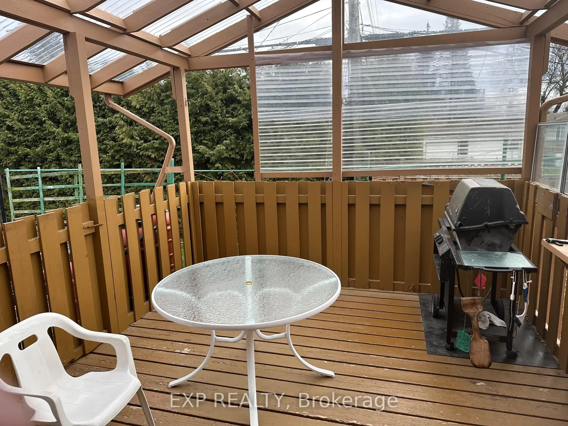 Photo 38 of 20 Wallford Way, Ottawa, City View/Skyline/Fisher Heights/Parkwood Hills — HOMEH
