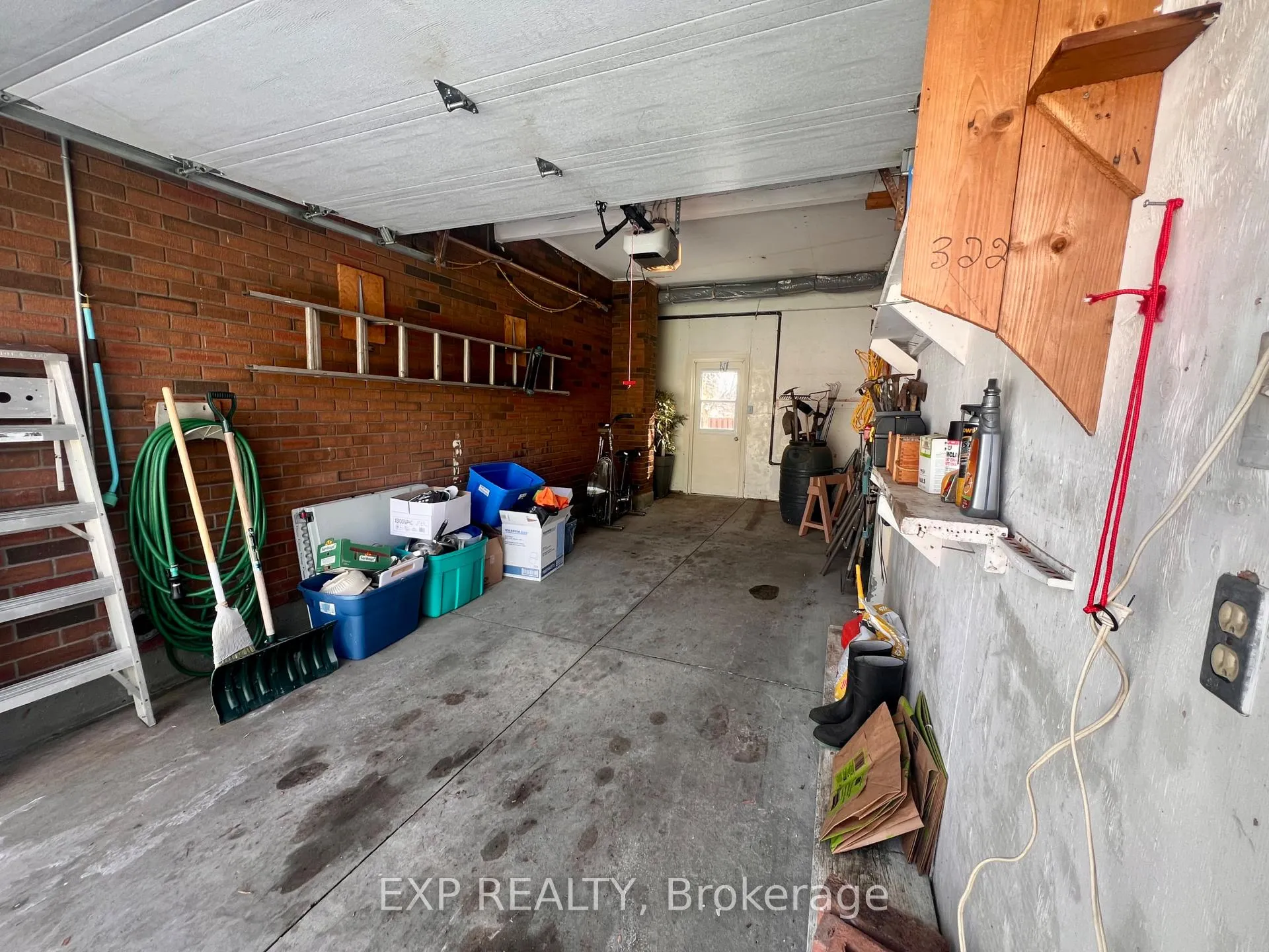 Photo 44 of 20 Wallford Way, Ottawa, City View/Skyline/Fisher Heights/Parkwood Hills — HOMEH