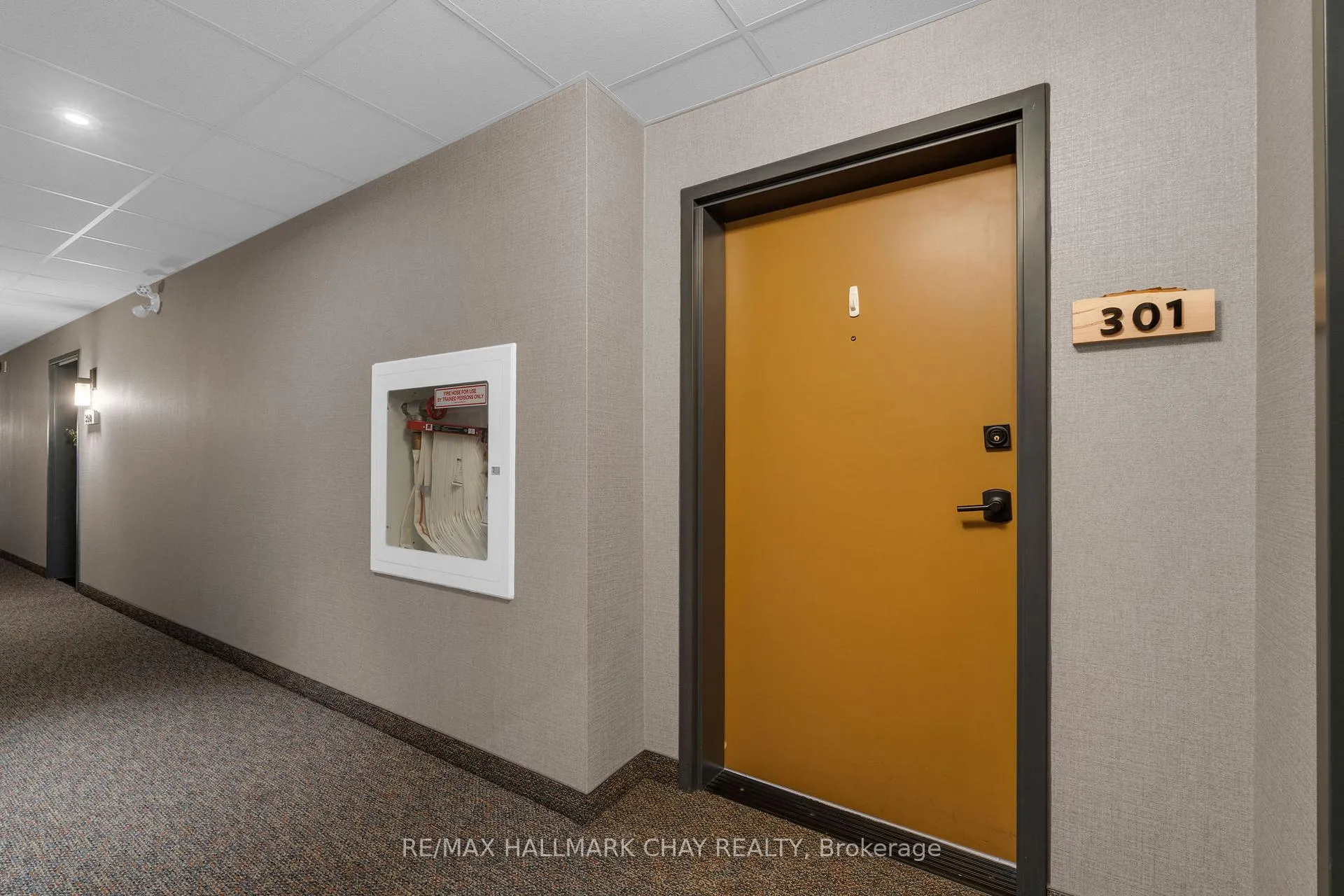 Photo 3 of Unit 301, 54 Koda Street, Barrie, Rural Barrie Southwest — HOMEH