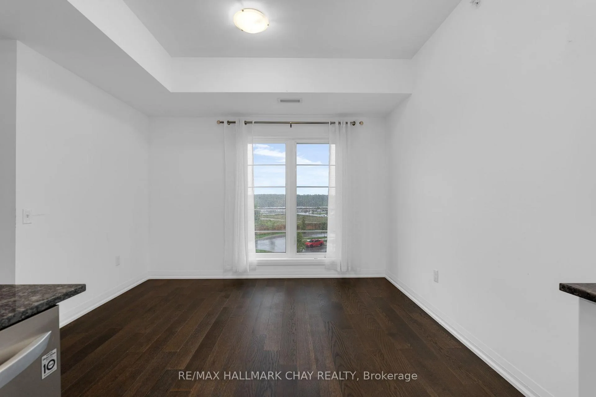 Photo 11 of Unit 301, 54 Koda Street, Barrie, Rural Barrie Southwest — HOMEH
