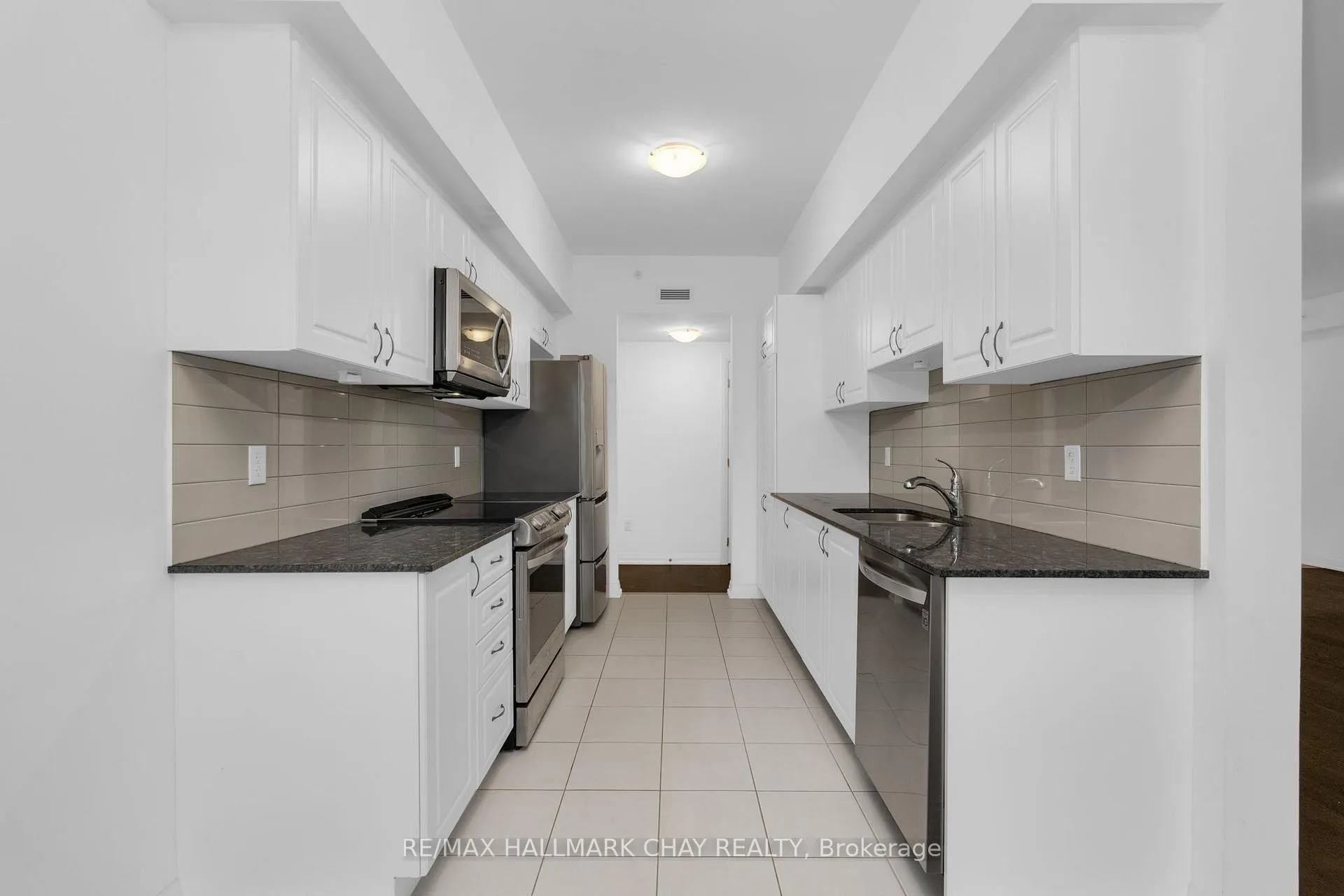 Photo 12 of Unit 301, 54 Koda Street, Barrie, Rural Barrie Southwest — HOMEH