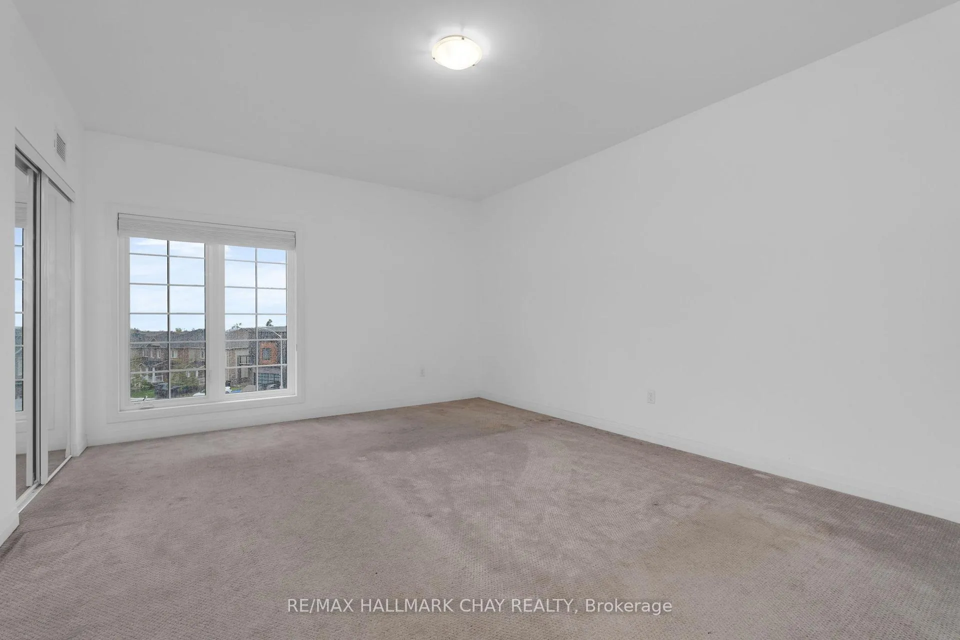 Photo 16 of Unit 301, 54 Koda Street, Barrie, Rural Barrie Southwest — HOMEH