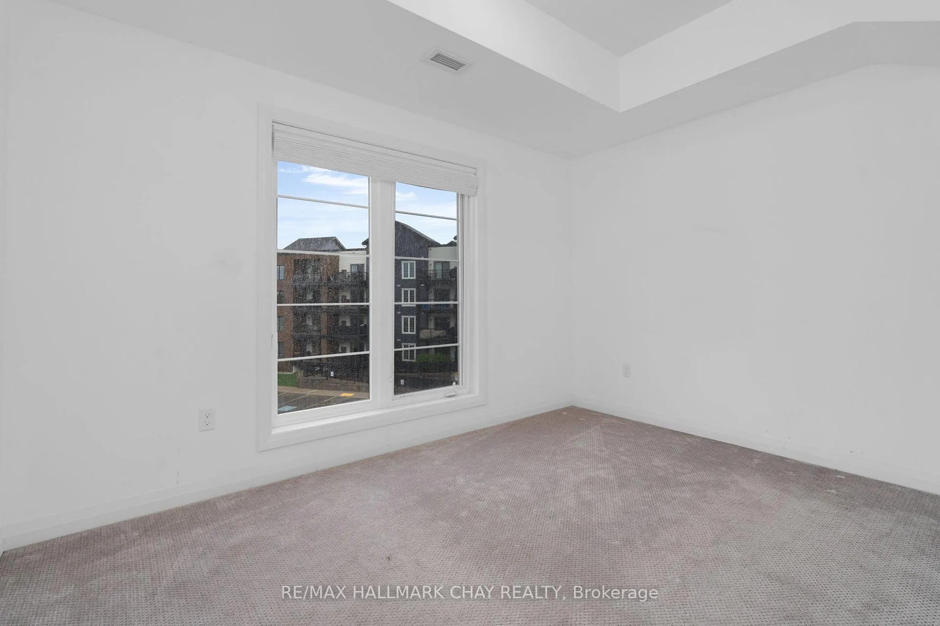 Photo 20 of Unit 301, 54 Koda Street, Barrie, Rural Barrie Southwest — HOMEH