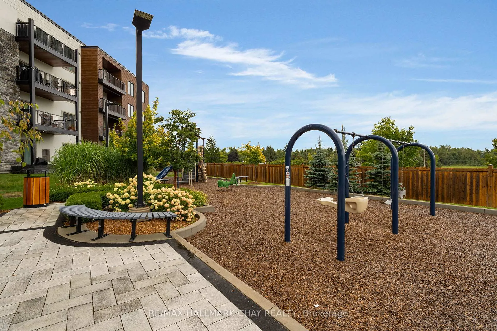 Photo 23 of Unit 301, 54 Koda Street, Barrie, Rural Barrie Southwest — HOMEH