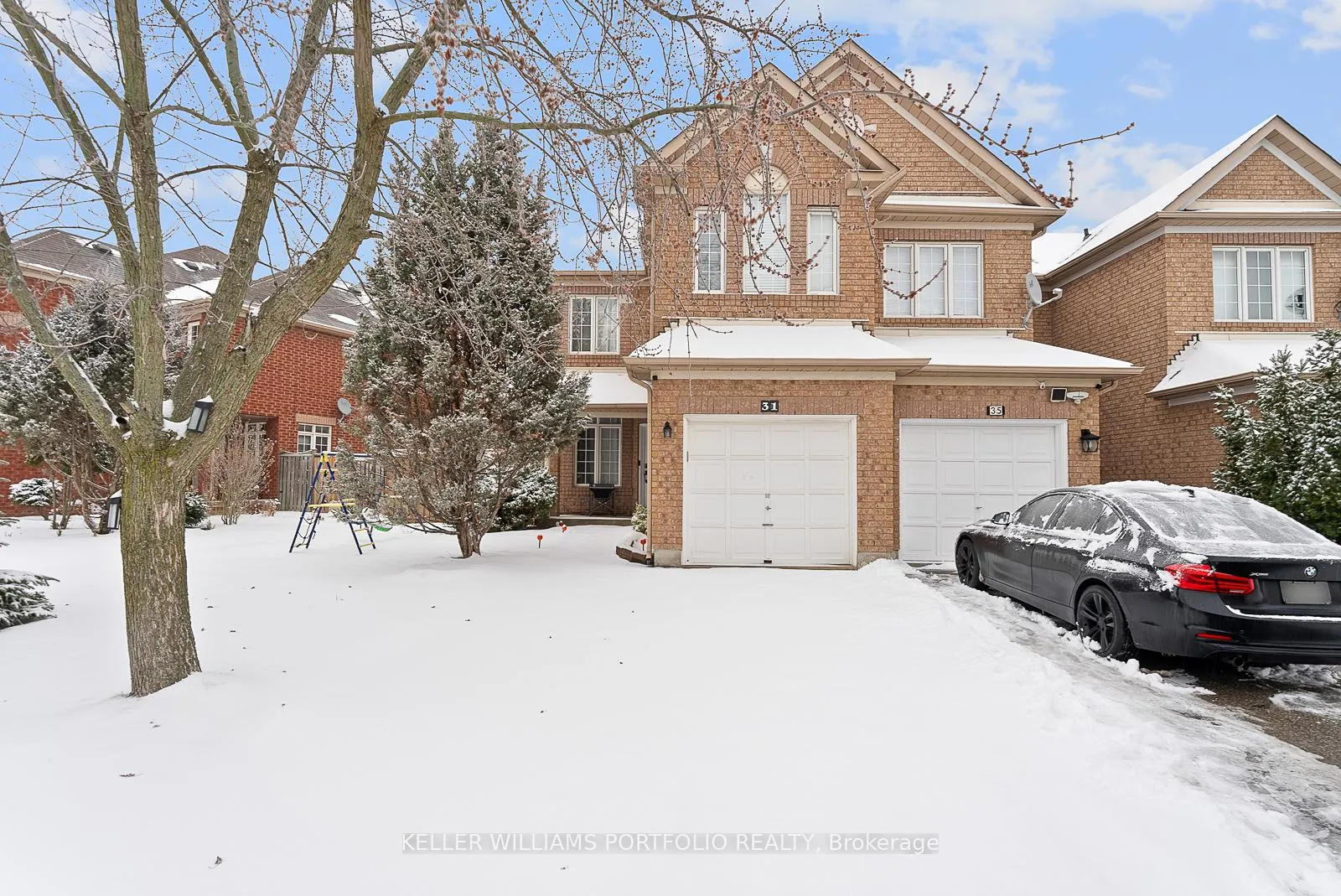 Photo 3 of 31 Craddock Street, Vaughan, Maple — HOMEH
