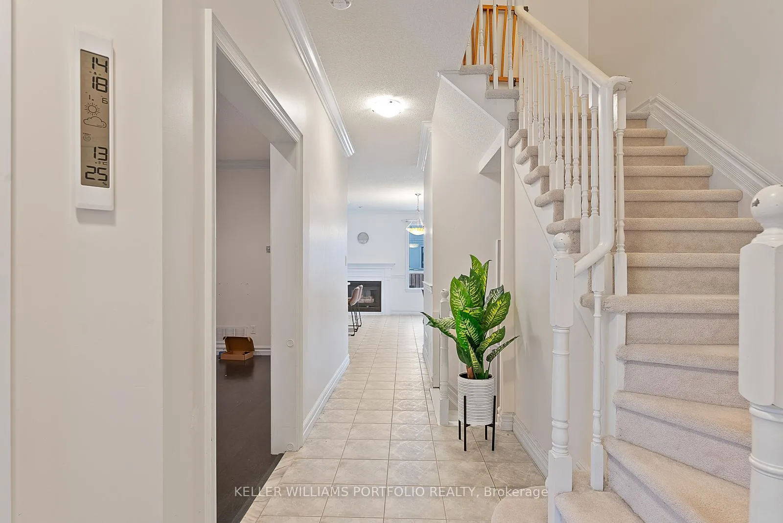 Photo 6 of 31 Craddock Street, Vaughan, Maple — HOMEH