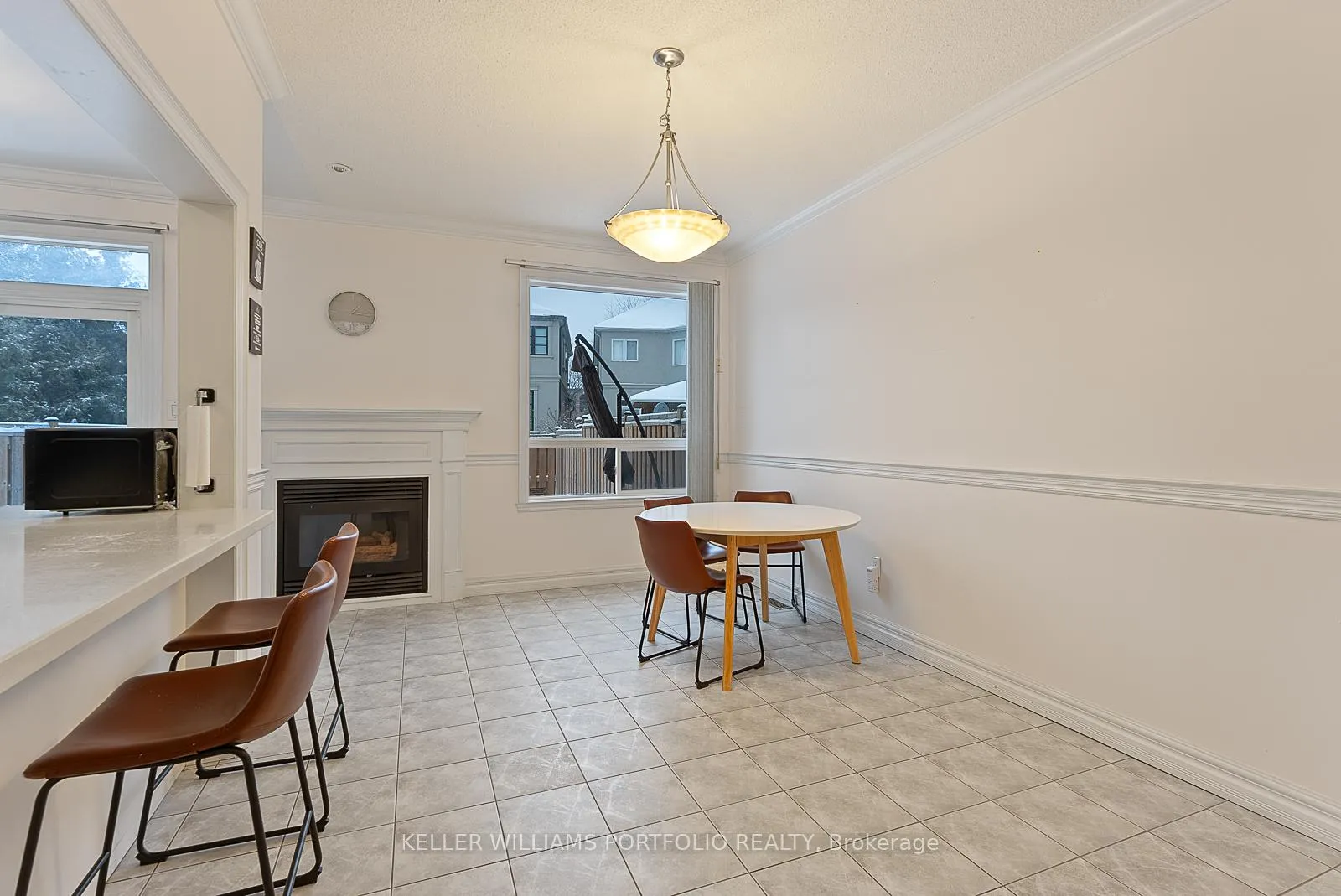 Photo 8 of 31 Craddock Street, Vaughan, Maple — HOMEH