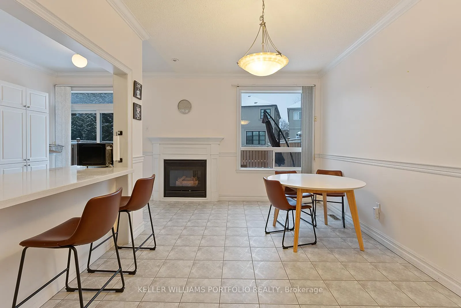Photo 9 of 31 Craddock Street, Vaughan, Maple — HOMEH