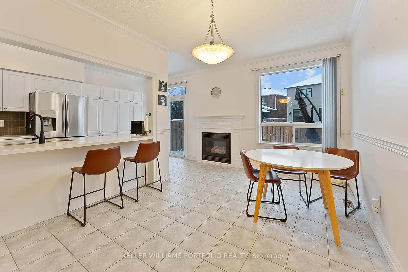 Photo 10 of 31 Craddock Street, Vaughan, Maple — HOMEH