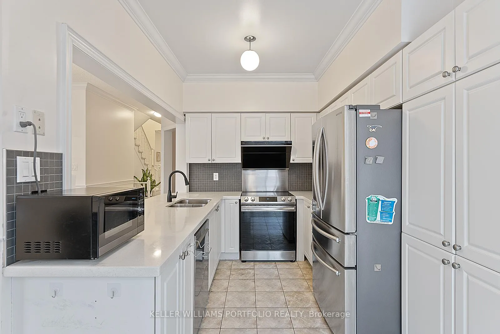 Photo 15 of 31 Craddock Street, Vaughan, Maple — HOMEH