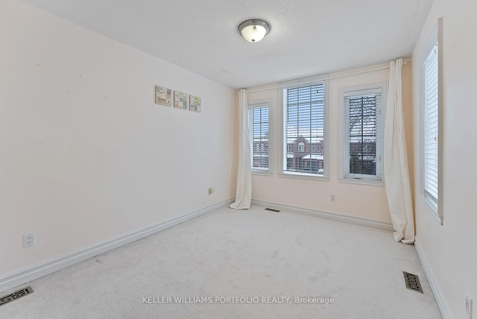 Photo 33 of 31 Craddock Street, Vaughan, Maple — HOMEH