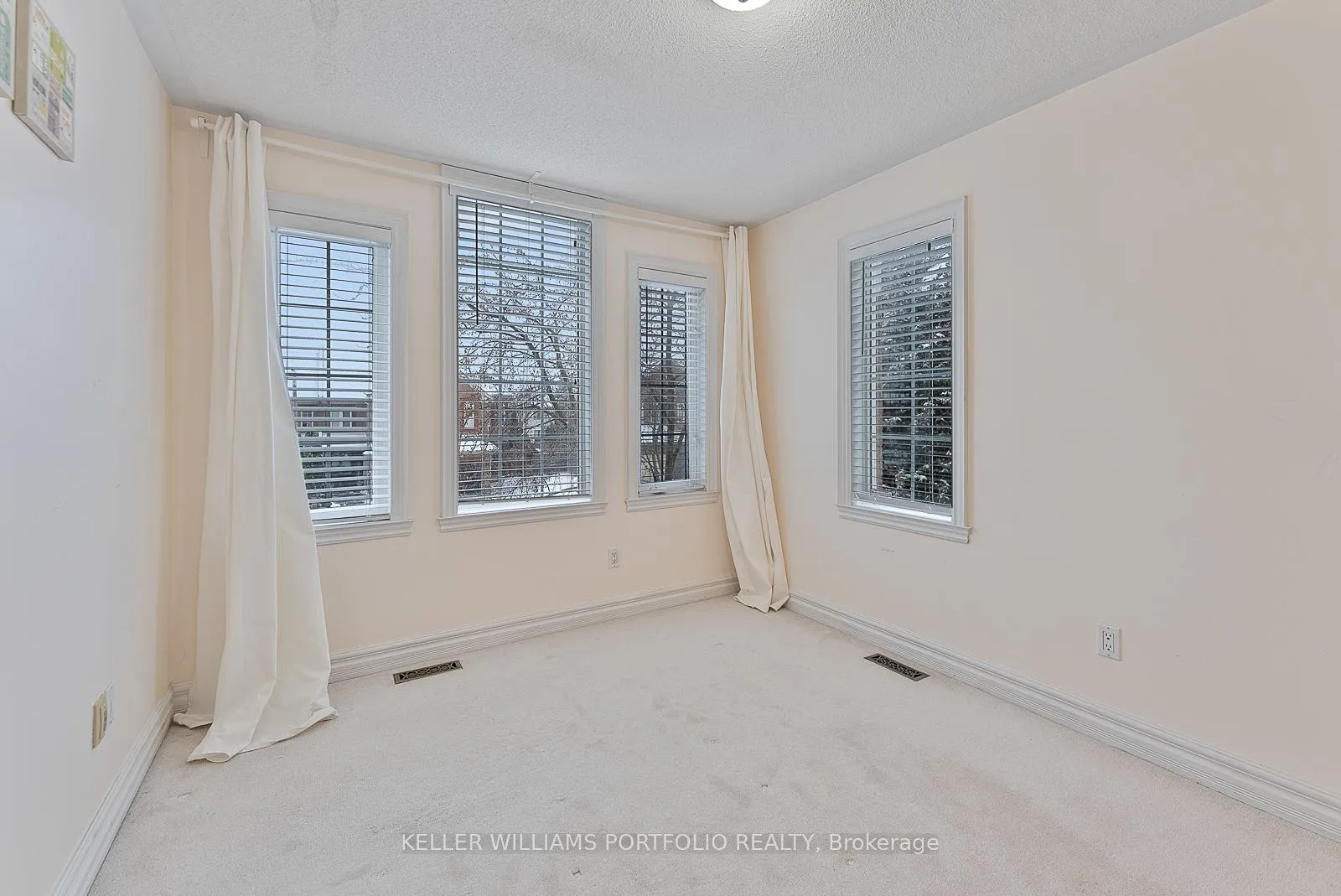 Photo 34 of 31 Craddock Street, Vaughan, Maple — HOMEH