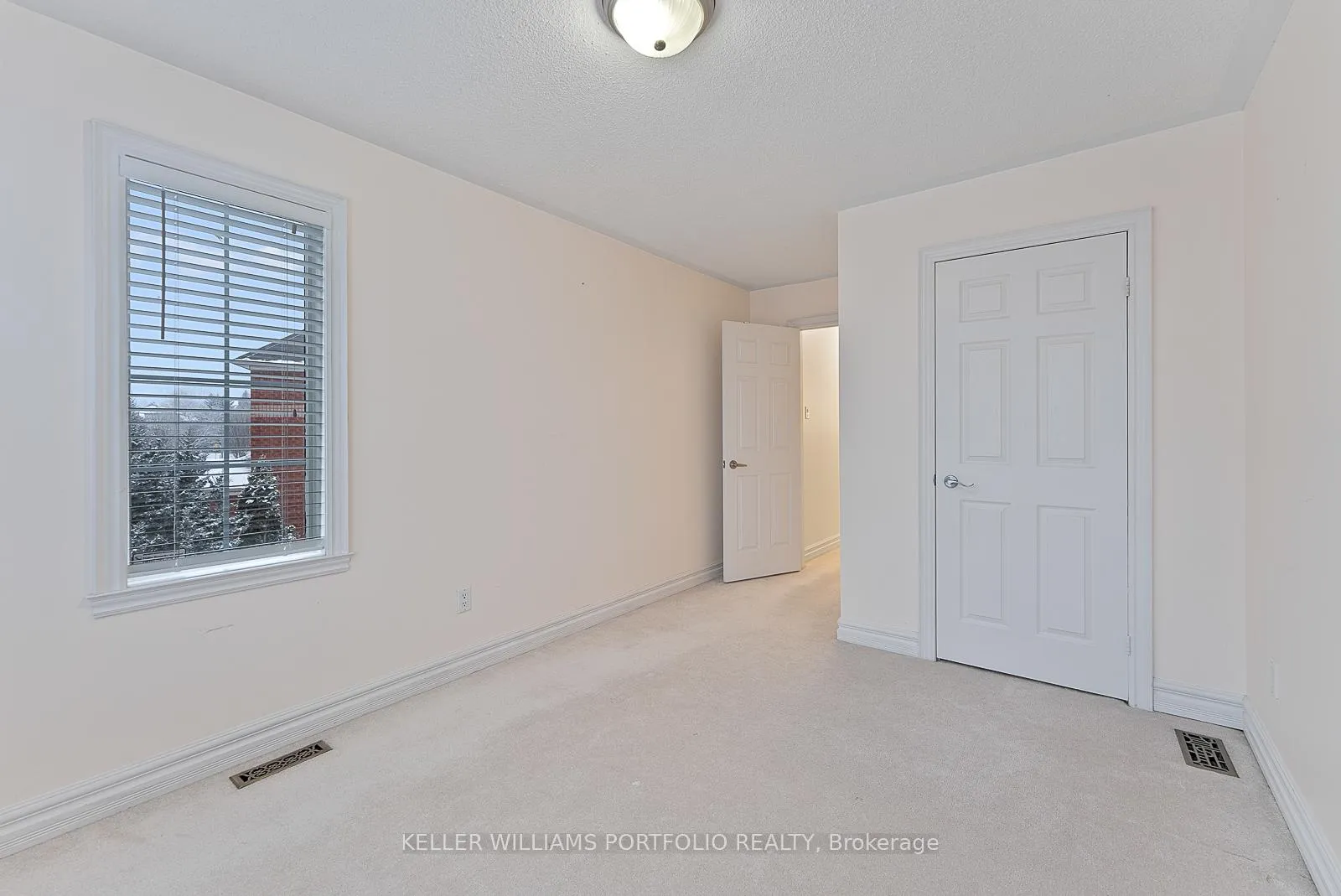 Photo 35 of 31 Craddock Street, Vaughan, Maple — HOMEH