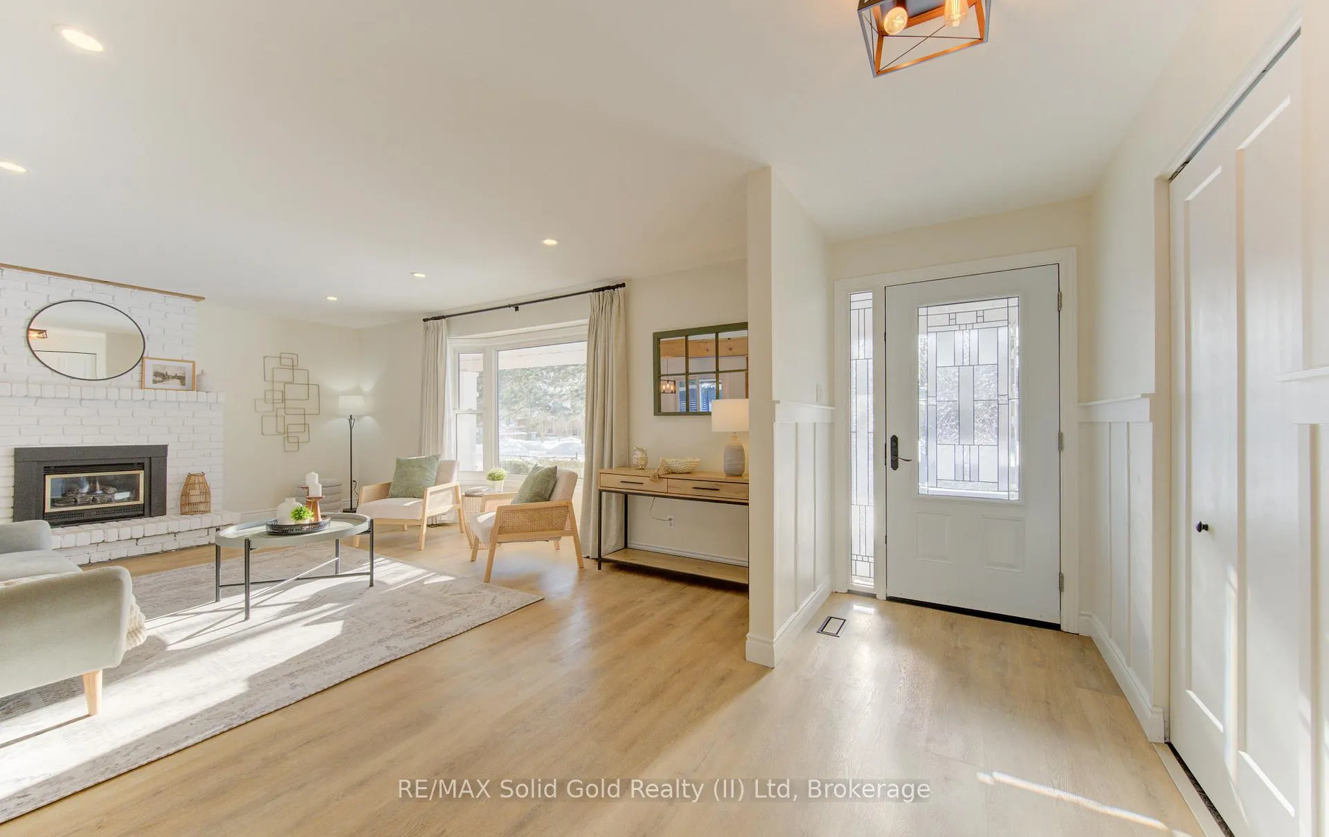 Photo 5 of 322 Daleview Place, Waterloo — HOMEH