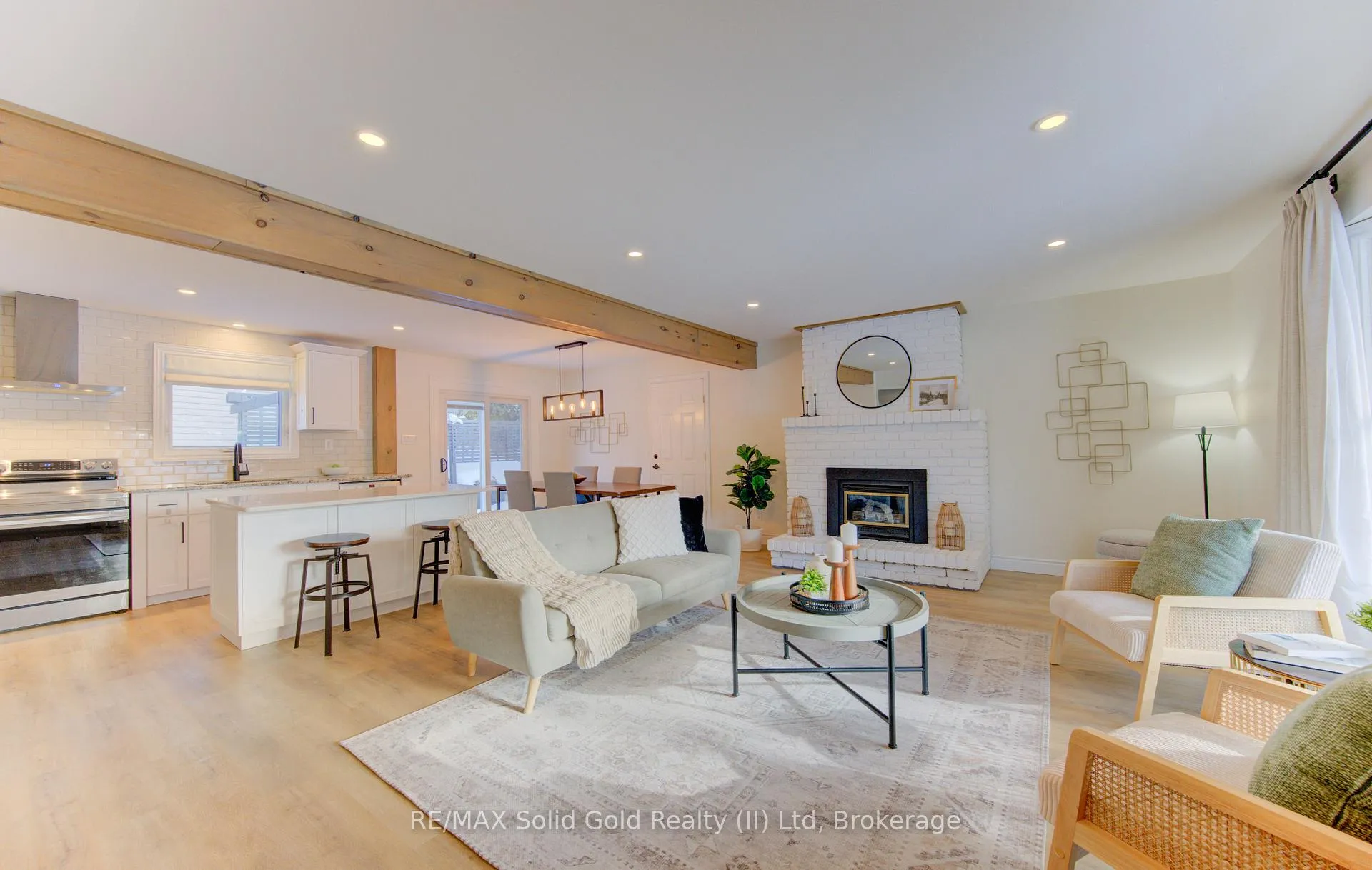 Photo 10 of 322 Daleview Place, Waterloo — HOMEH