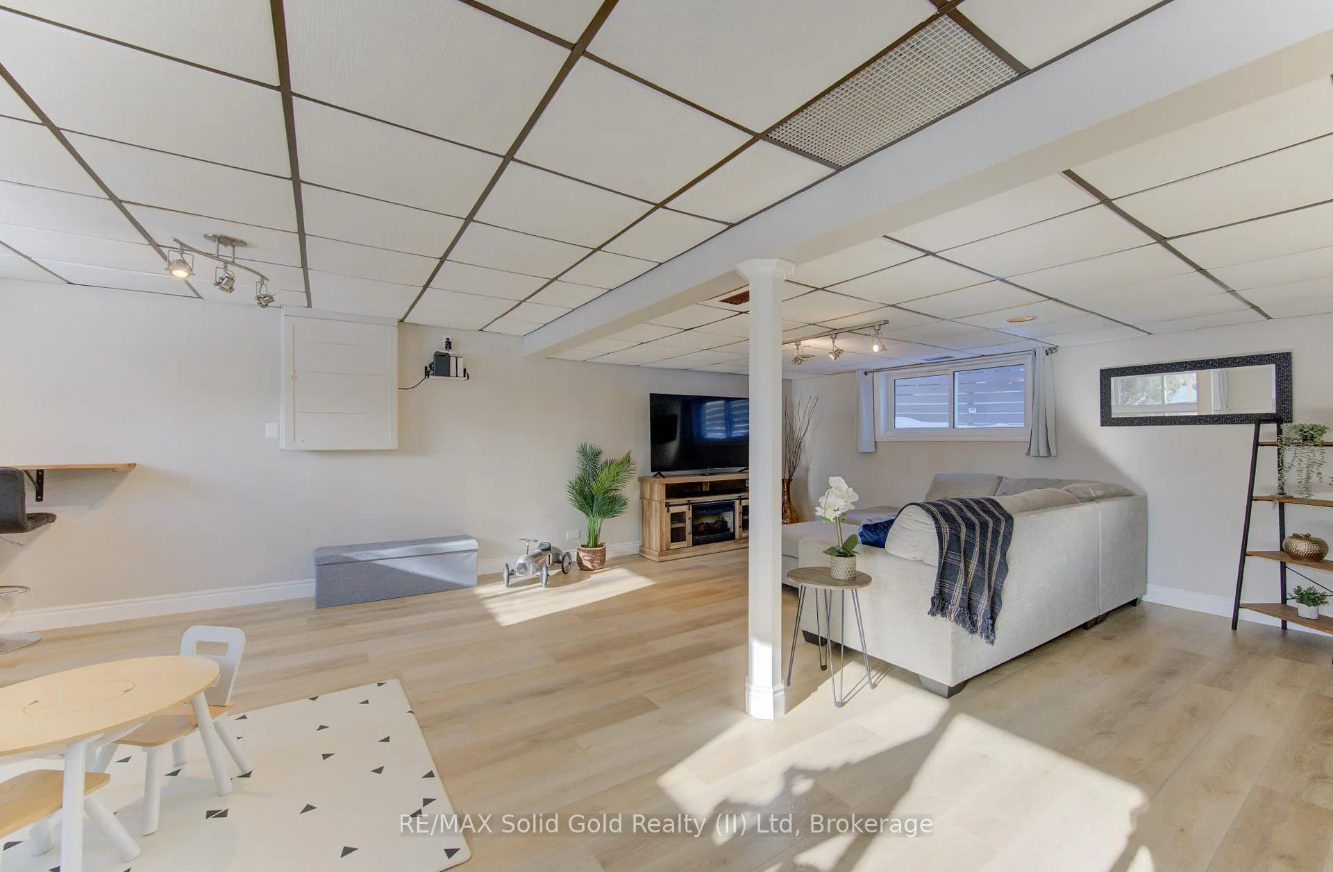 Photo 31 of 322 Daleview Place, Waterloo — HOMEH