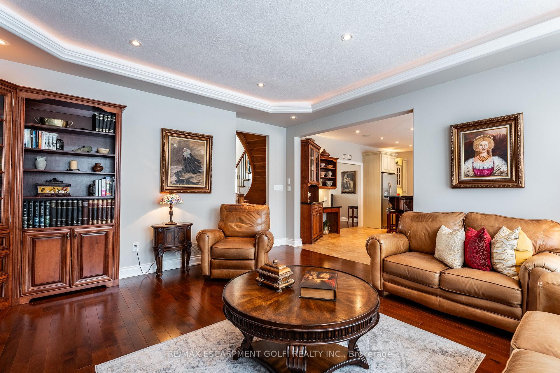 Photo 10 of 35 Chiara Drive, Hamilton, Stoney Creek — HOMEH