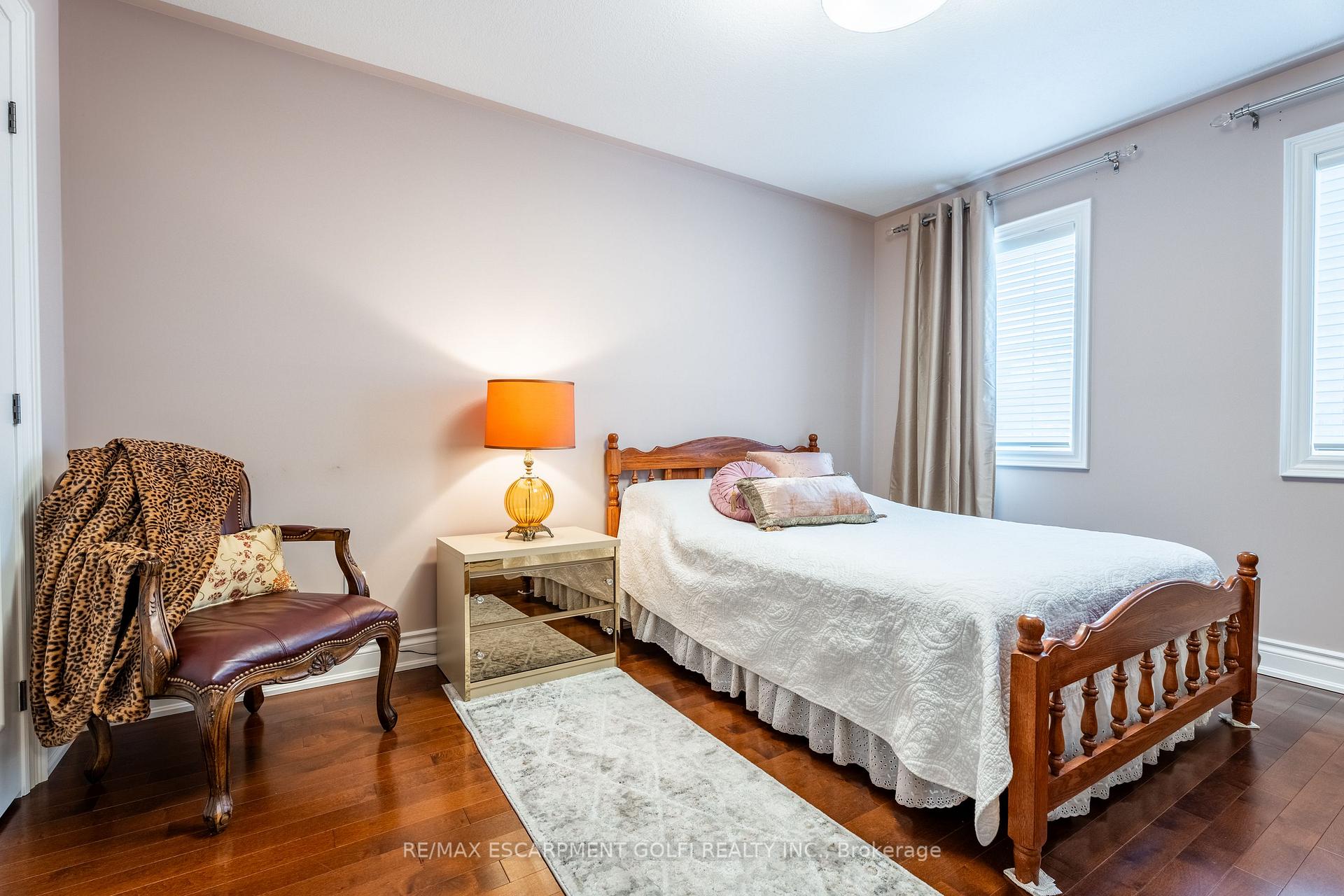 Photo 23 of 35 Chiara Drive, Hamilton, Stoney Creek — HOMEH
