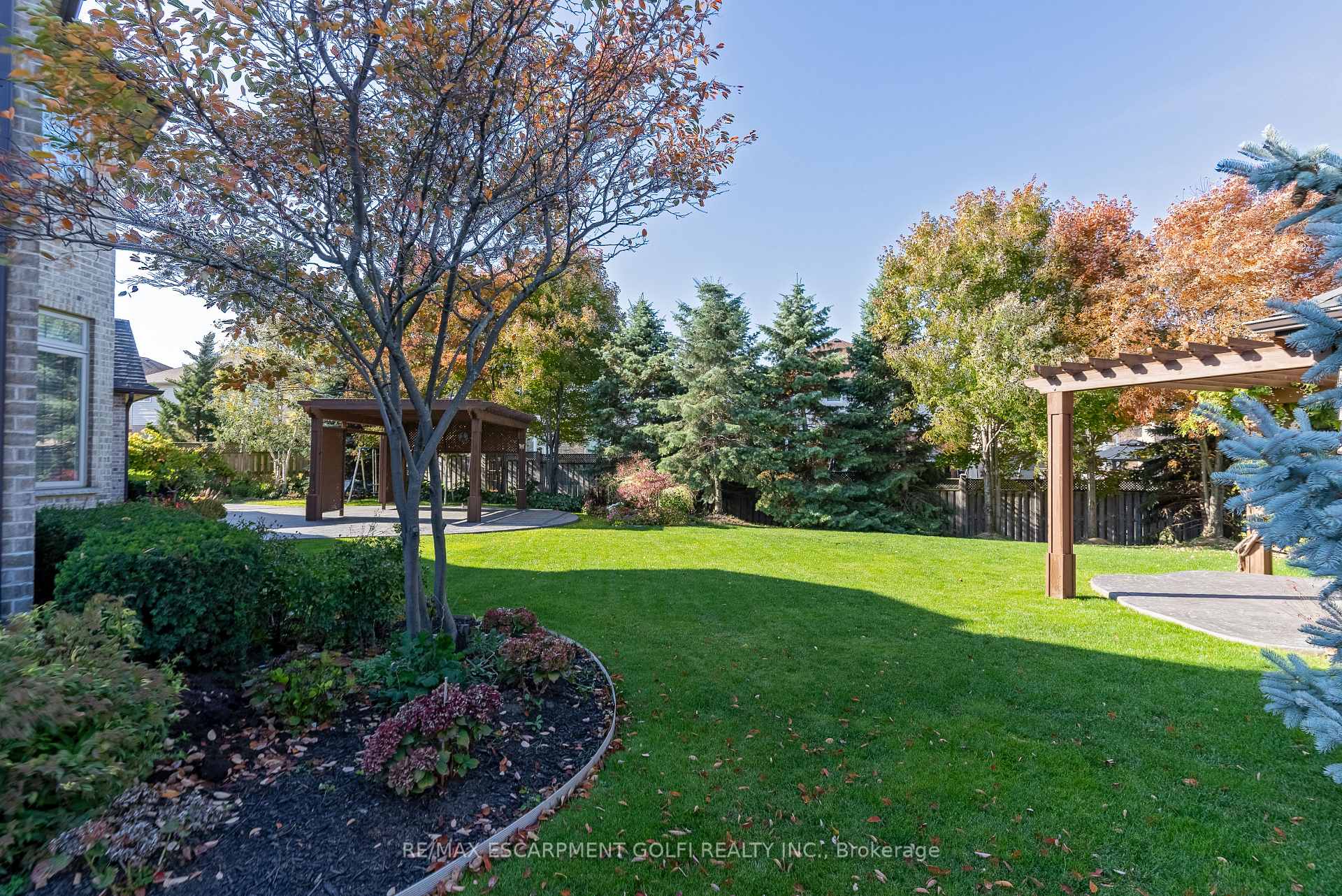Photo 35 of 35 Chiara Drive, Hamilton, Stoney Creek — HOMEH