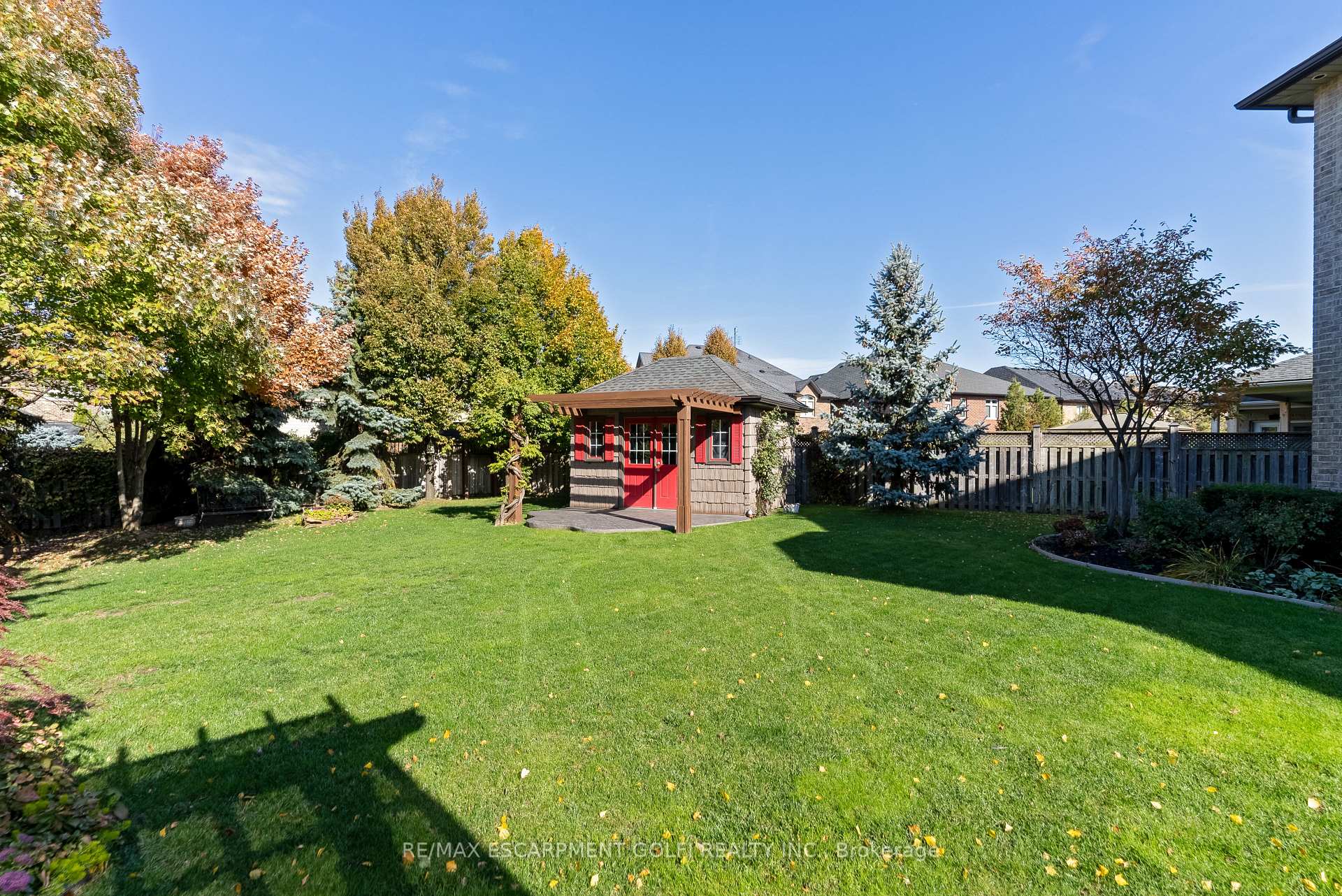 Photo 36 of 35 Chiara Drive, Hamilton, Stoney Creek — HOMEH