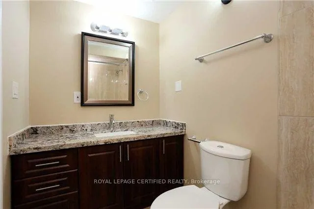 Photo 7 of 66 Glenvale Boulevard, Brampton, Northgate — HOMEH