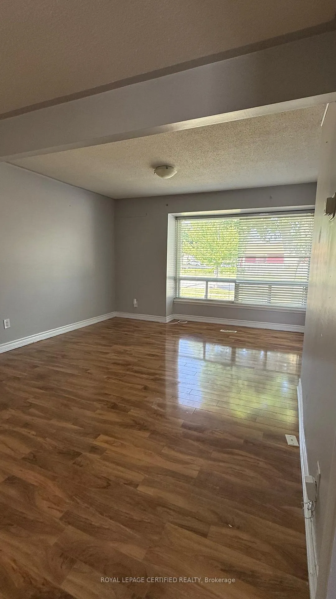 Photo 9 of 66 Glenvale Boulevard, Brampton, Northgate — HOMEH