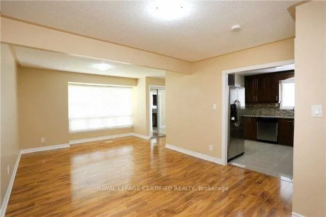 Photo 11 of 66 Glenvale Boulevard, Brampton, Northgate — HOMEH