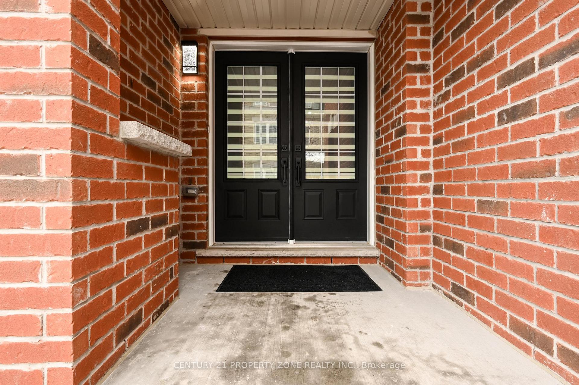 Photo 9 of 6 Miami Grove, Brampton, Heart Lake — HOMEH