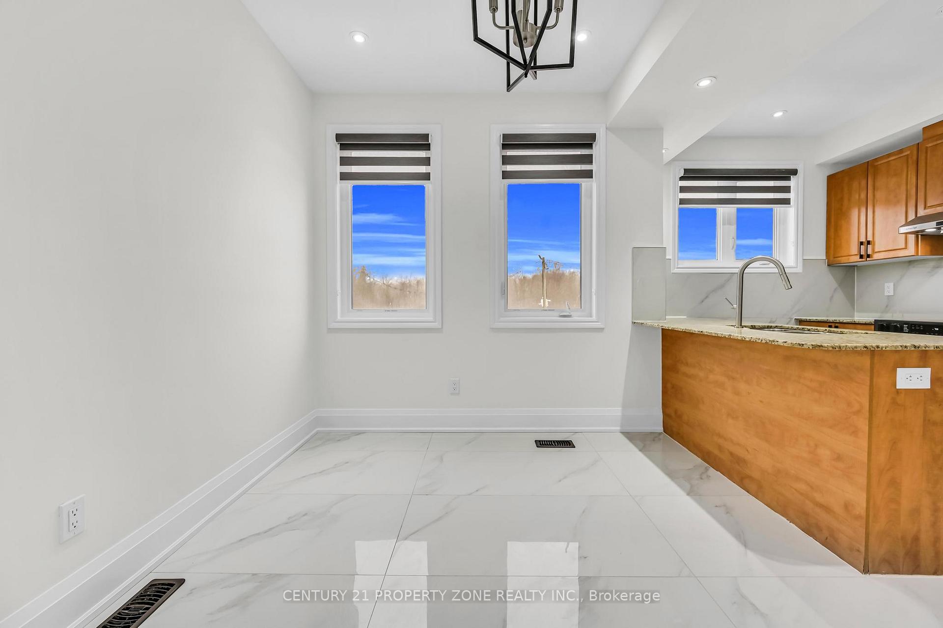 Photo 39 of 6 Miami Grove, Brampton, Heart Lake — HOMEH