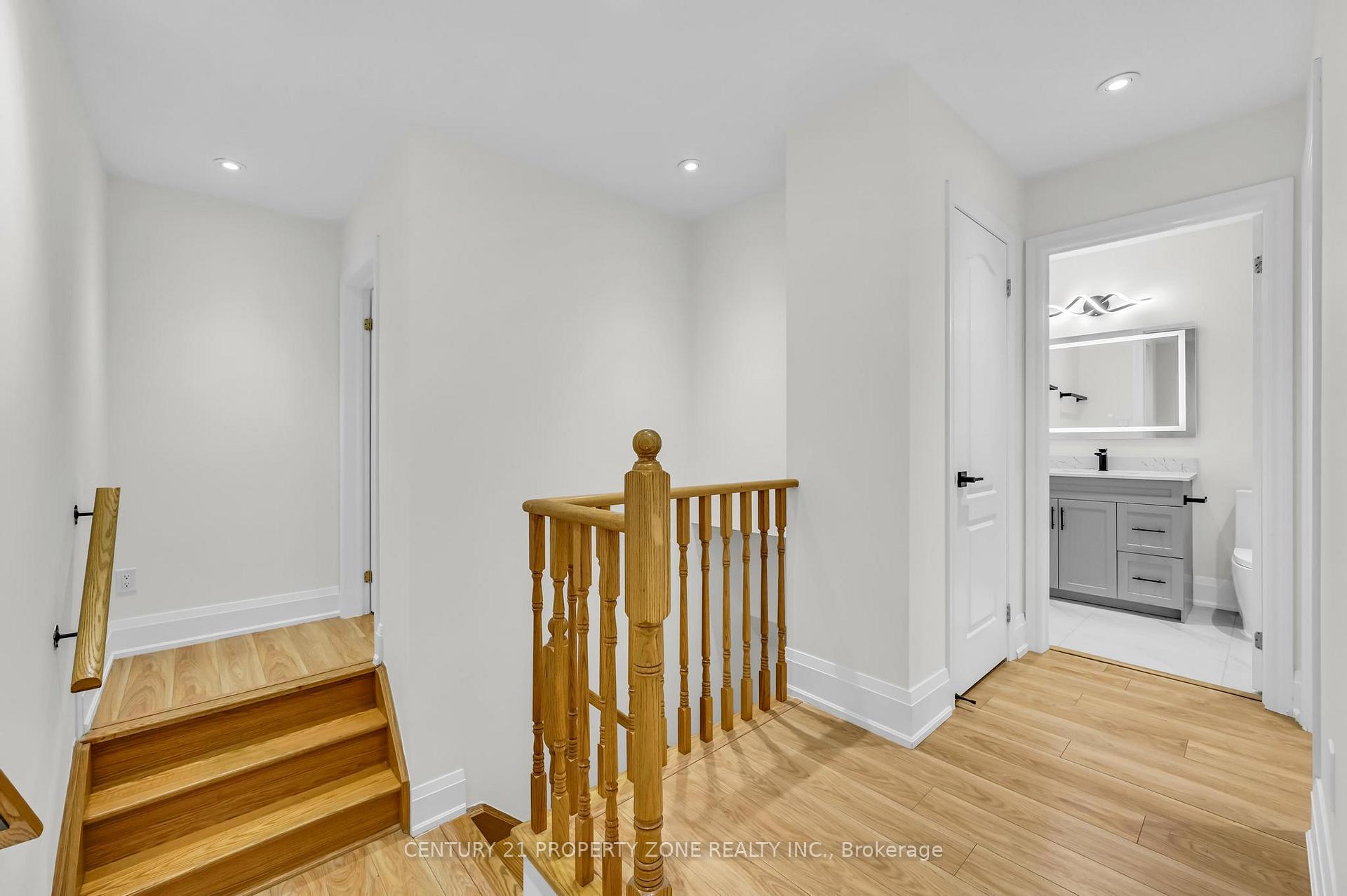 Photo 32 of 6 Miami Grove, Brampton, Heart Lake — HOMEH