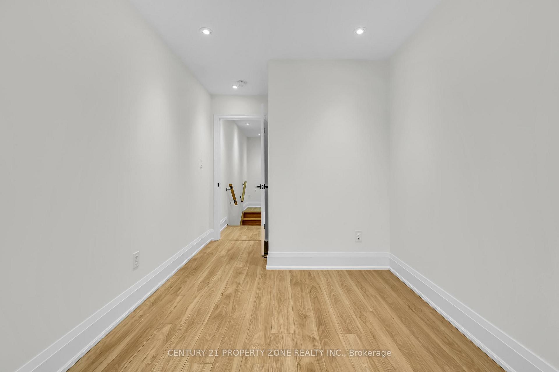 Photo 37 of 6 Miami Grove, Brampton, Heart Lake — HOMEH
