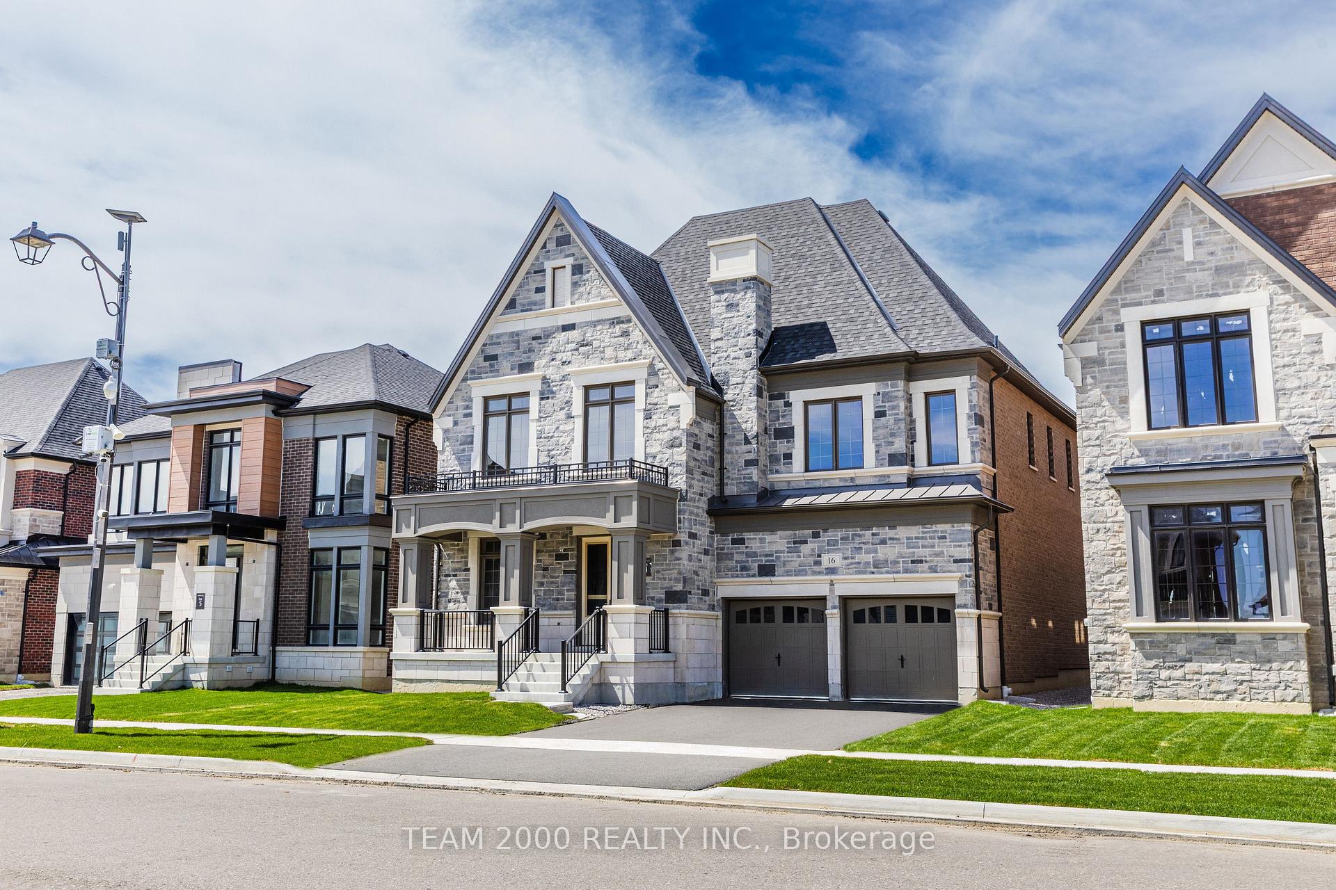 Photo 2 of 16 Arbordale Drive, Vaughan, Vellore Village — HOMEH