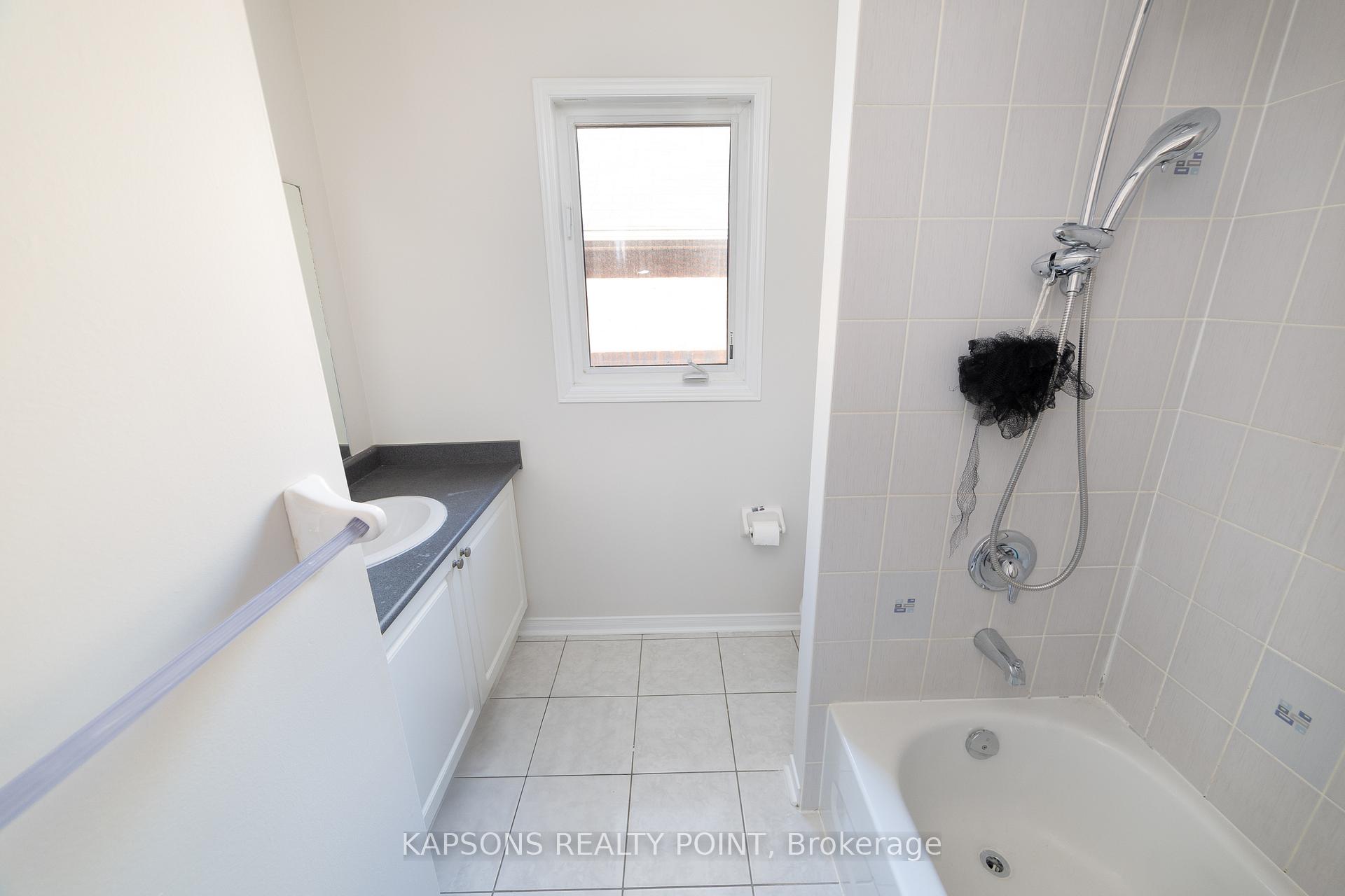 Photo 60 of 78 Gulfbrook Circle, Brampton, Sandringham-Wellington — HOMEH