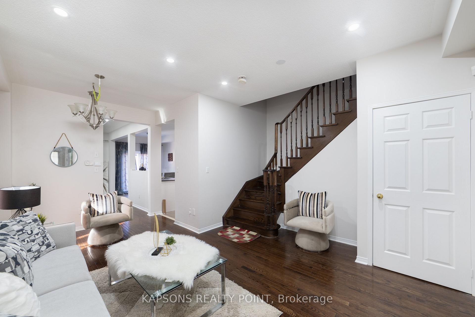 Photo 30 of 78 Gulfbrook Circle, Brampton, Sandringham-Wellington — HOMEH