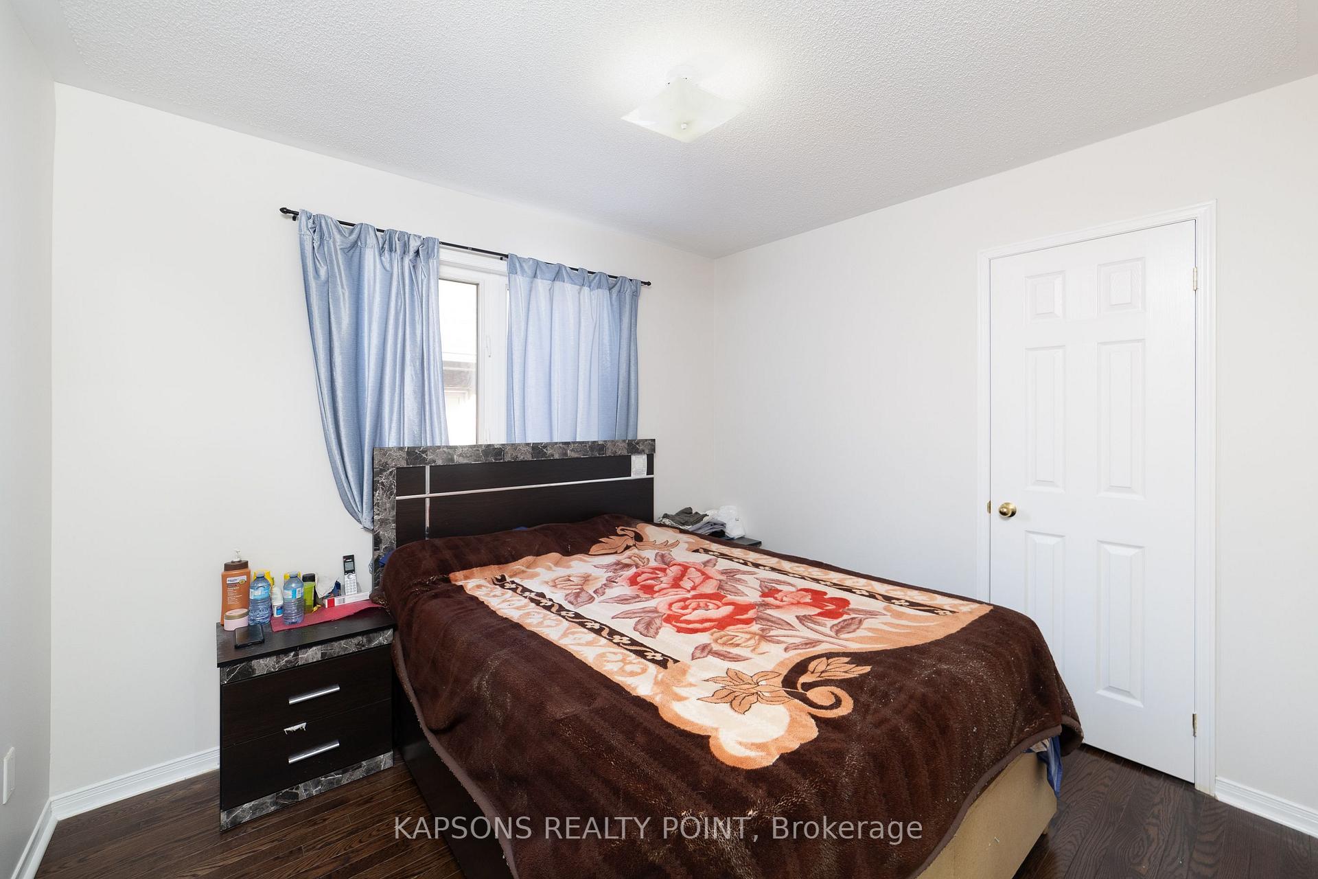 Photo 43 of 78 Gulfbrook Circle, Brampton, Sandringham-Wellington — HOMEH
