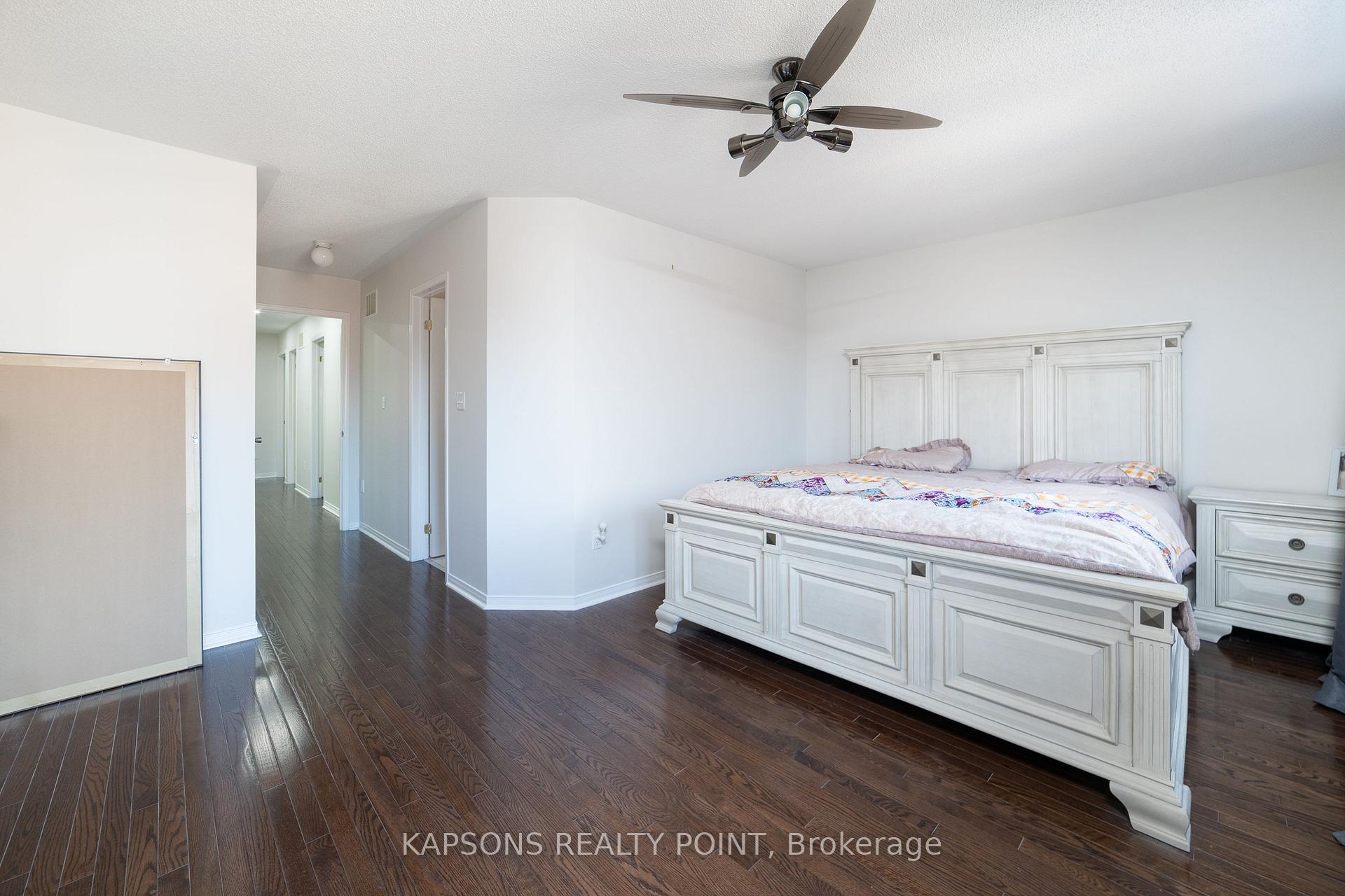 Photo 48 of 78 Gulfbrook Circle, Brampton, Sandringham-Wellington — HOMEH